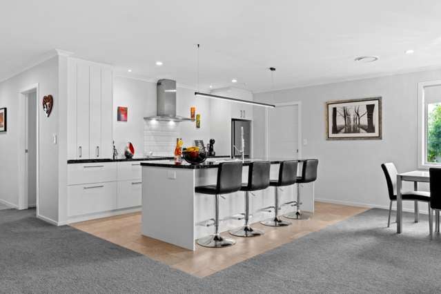 4 Warrington Court Carterton_1