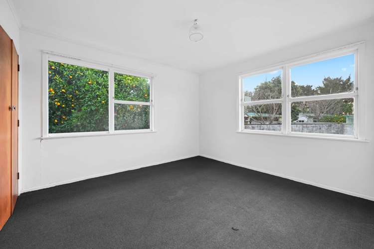 12 Rosalind Street Deanwell_11