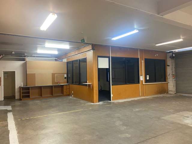 Ground/20 Kingsford Smith Street Rongotai_4