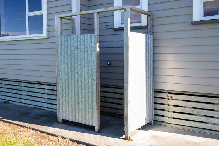 12 Flame Tree Lane Taipa_10