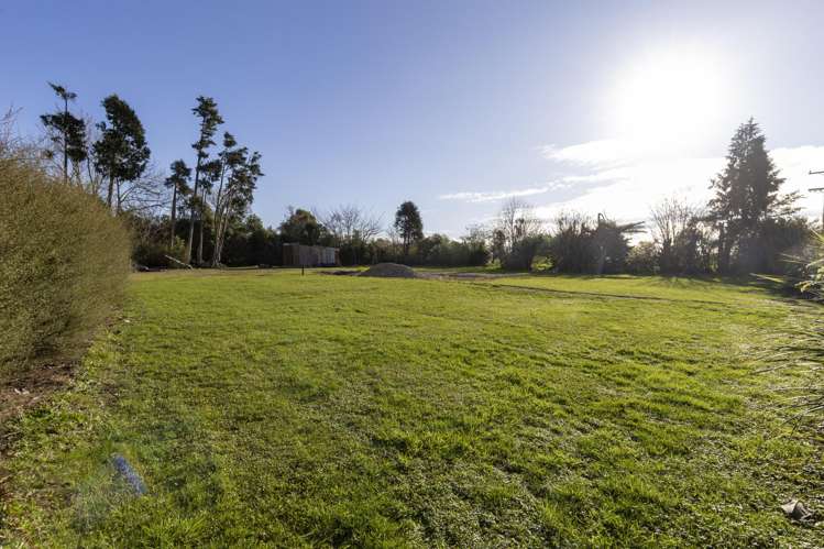 9 & 11 Sunderland Street Waimangaroa_10