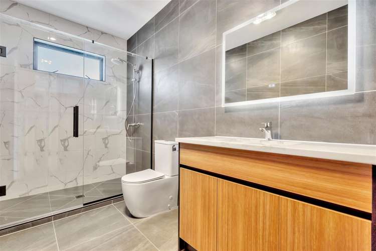 14 Whawhaki Road Beachlands_9