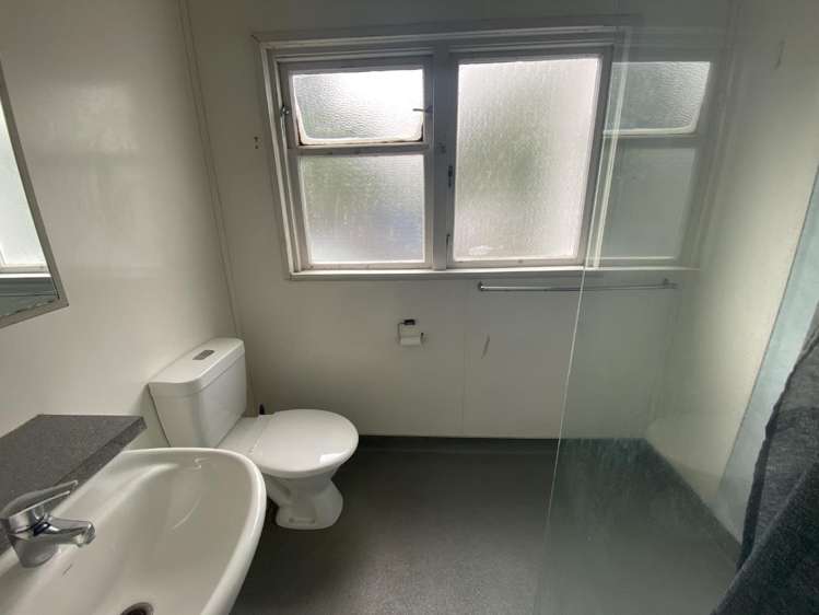 2/97 Farmer Crescent 1353_5