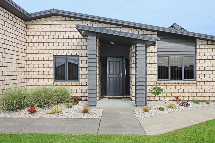 606 Ikanui Road Frimley_17