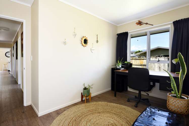 13 Malthouse Crescent Brightwater_11