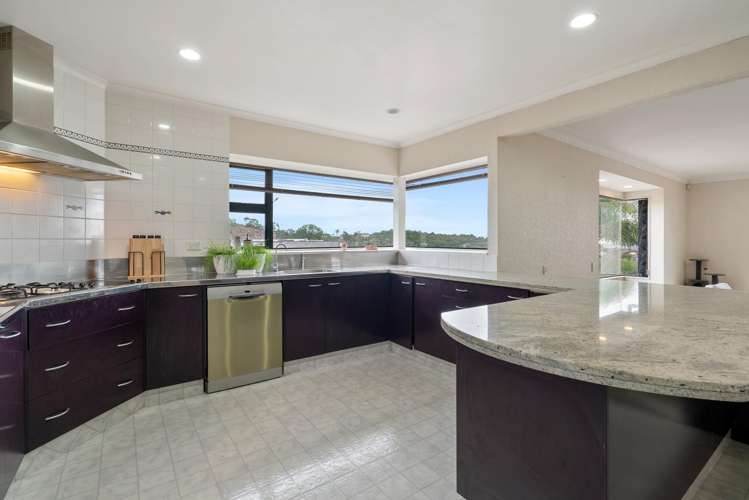 56 Ribbonwood Crescent Goodwood Heights_9