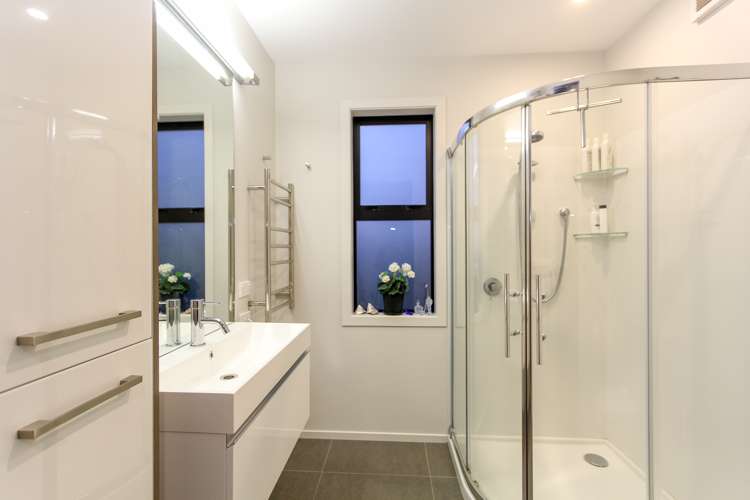 82 Karamea Street Whalers Gate_8