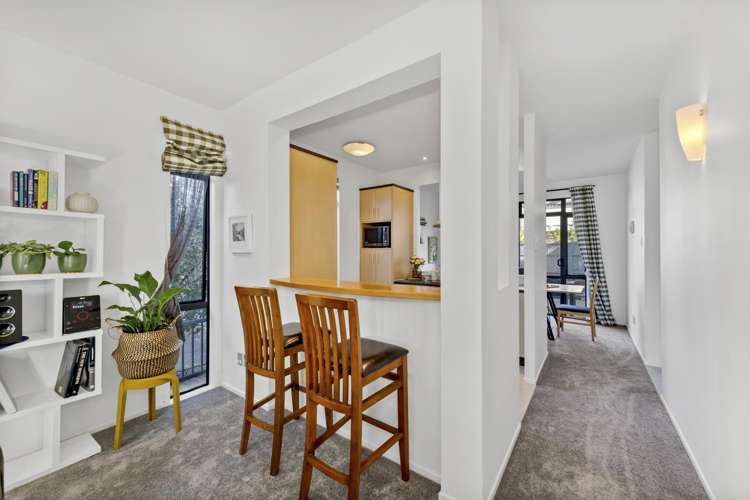 6/2 Armoy Drive East Tamaki_12