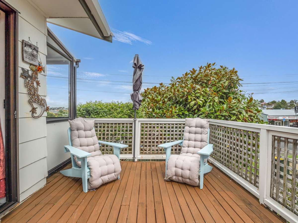 23A Raines Ave | Forrest Hill | North Shore City | Houses for Sale ...