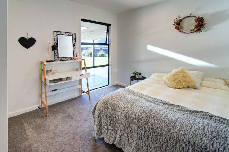 20 Craigmillar Street Solway_10