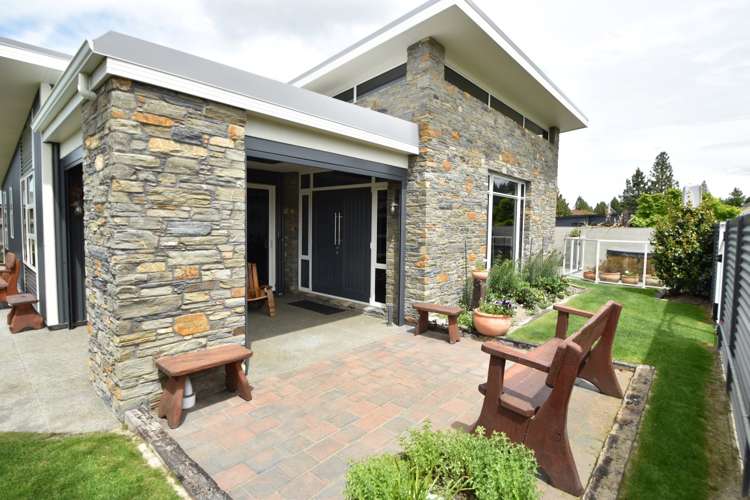 31 Rhoboro Road Twizel_0