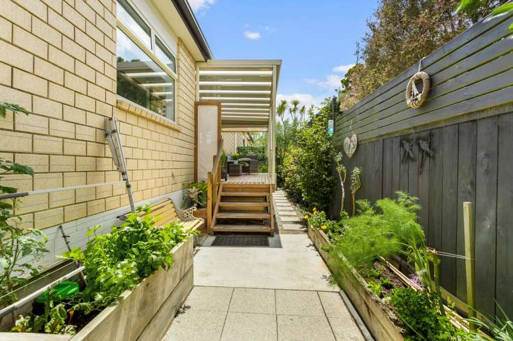 10 Waitaha Close Orewa_19