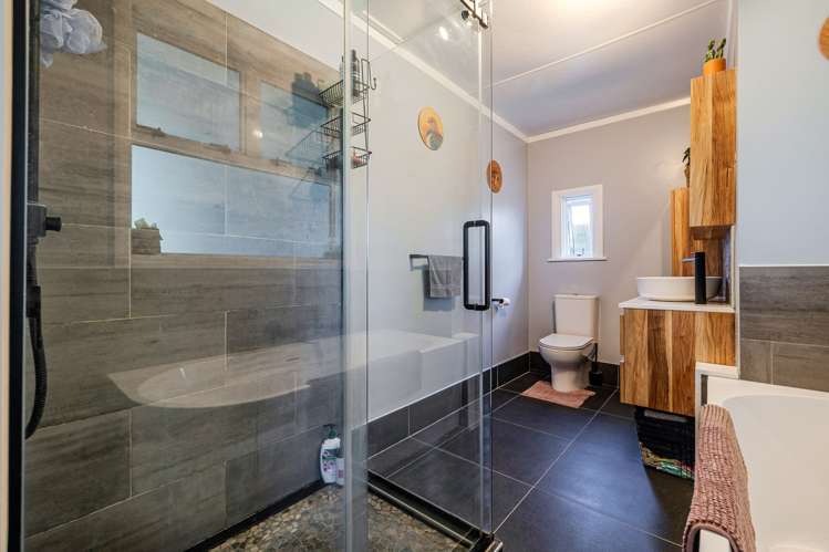 1 Halls Road Pahiatua_9