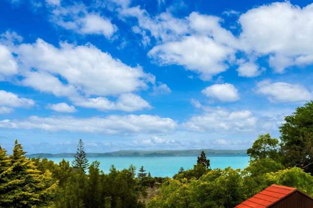 15 Honeysuckle Lane Mairangi Bay_2