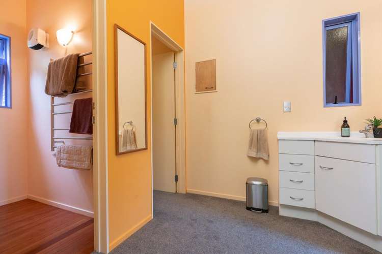 20c Dundas Road Riverside_17