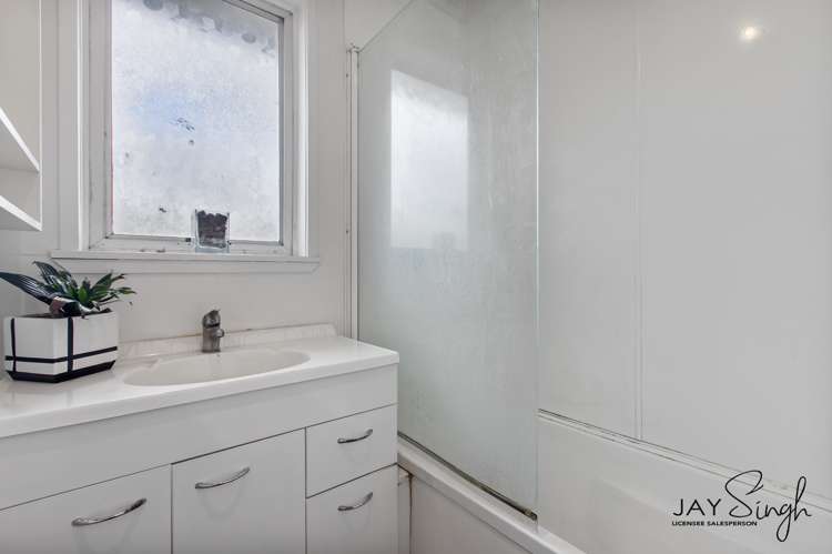 1 Elmwood Place Manurewa_11