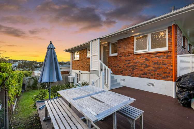 1/7 Newhaven Terrace Mairangi Bay_11