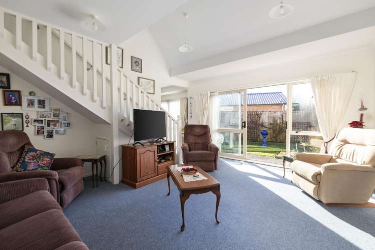 23/2 William Donald Drive Solway_2
