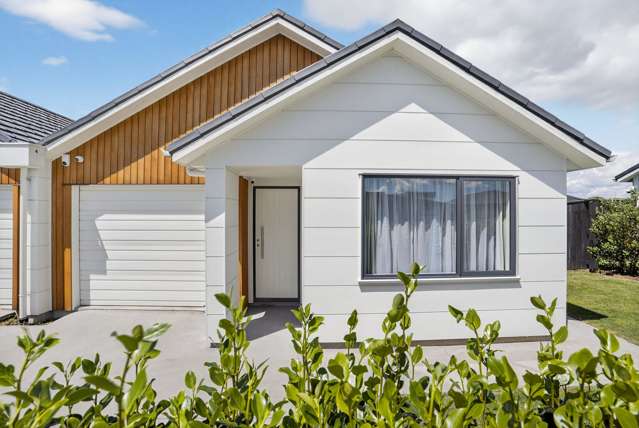 Modern Comfort Meets Easy Living!