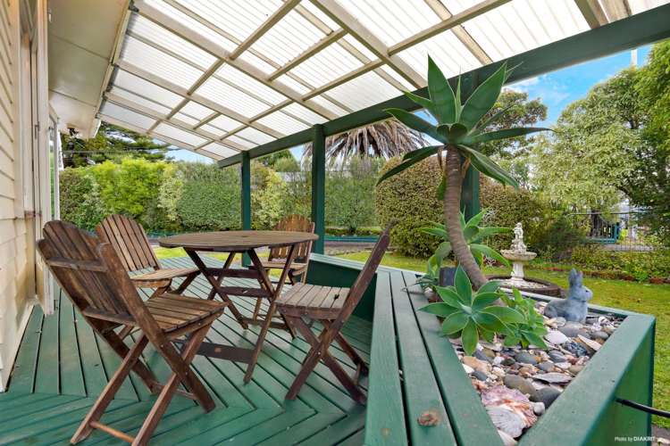 7 Waipani Road Te Atatu Peninsula_10