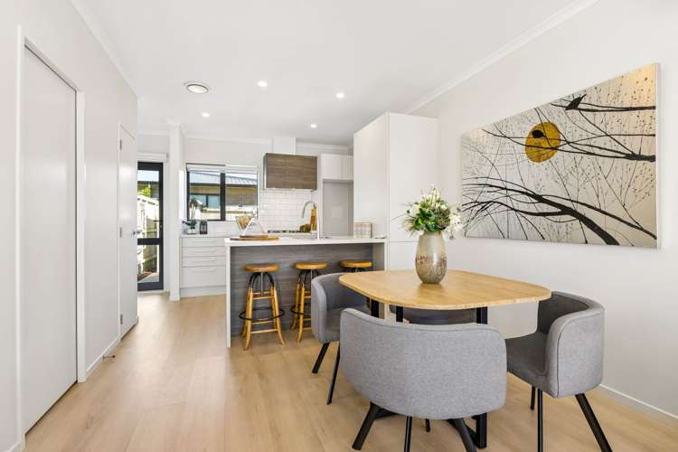 5C Orford Lane Conifer Grove_8