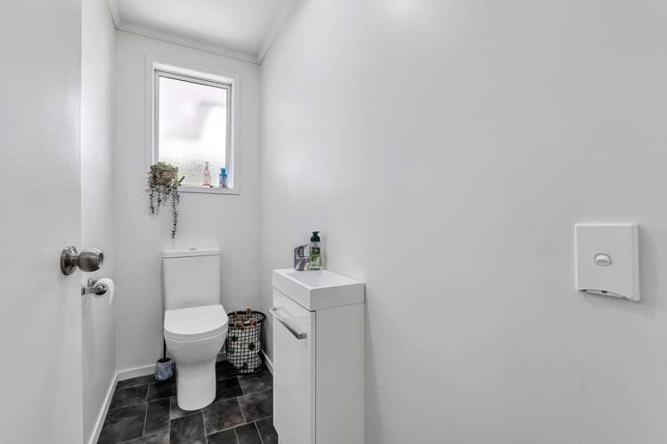 8 Shaldon Crescent Blagdon_17