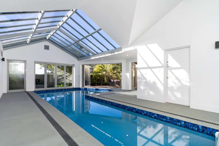 92 McCormacks Bay Road Redcliffs_1