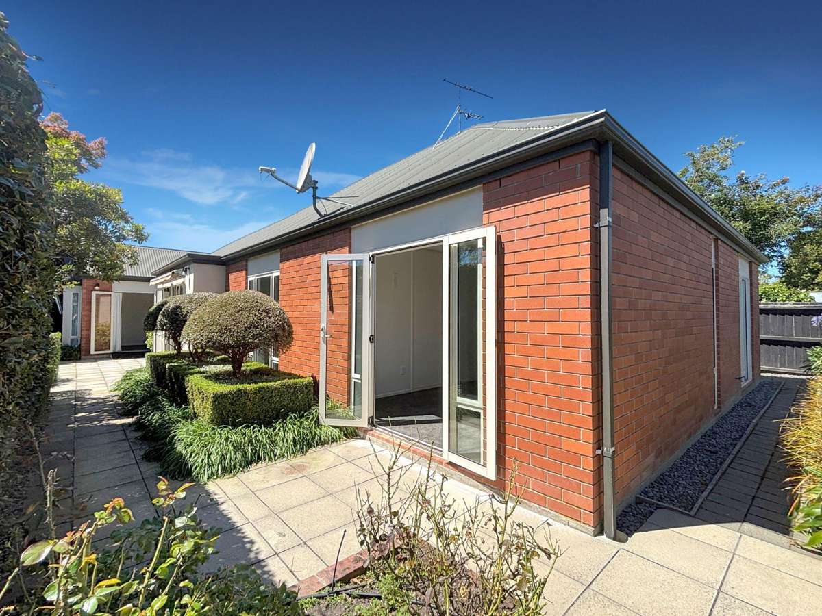 11A Aikmans Rd | Merivale | Christchurch City | Houses for Rent - OneRoof