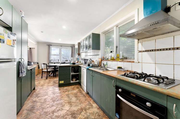 8 Laburnum Road New Windsor_11