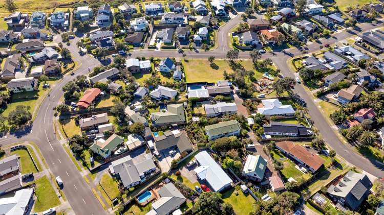 6 The Glebe Coastlands_42