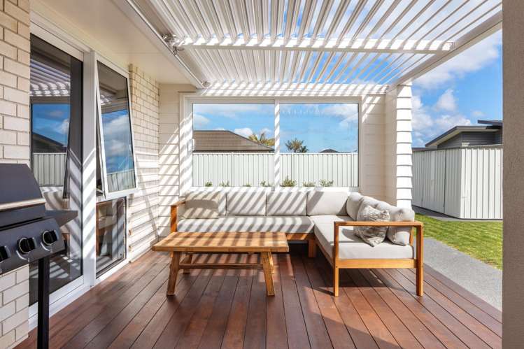 3 Sterling Park Lytton West_10