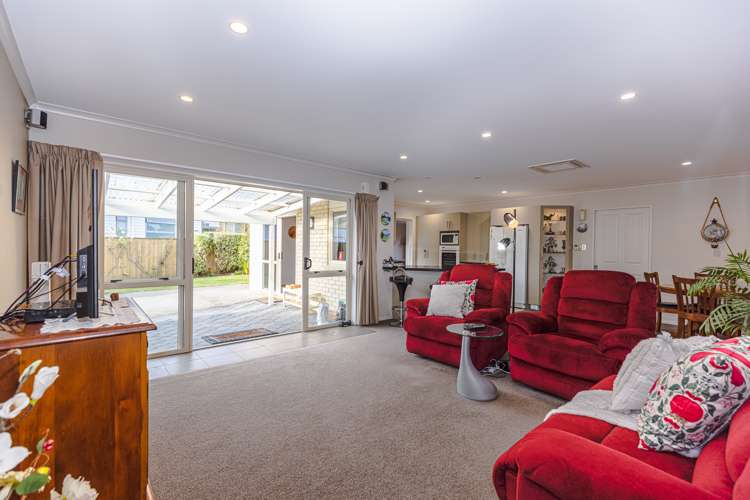 7 Lithgow Drive Otamatea_7