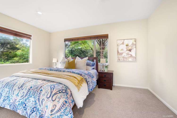 49 Staincross Street Green Bay_11