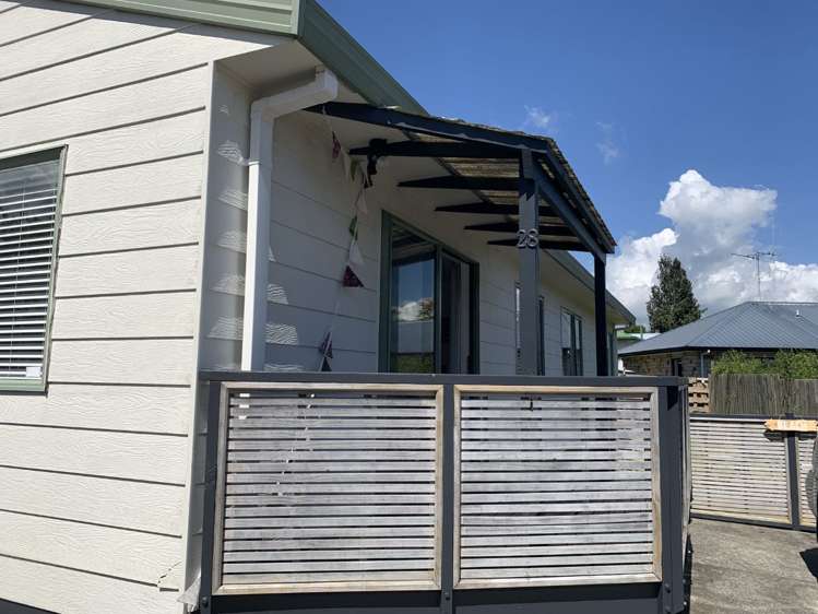 28 Bellevue Road Brookfield_11