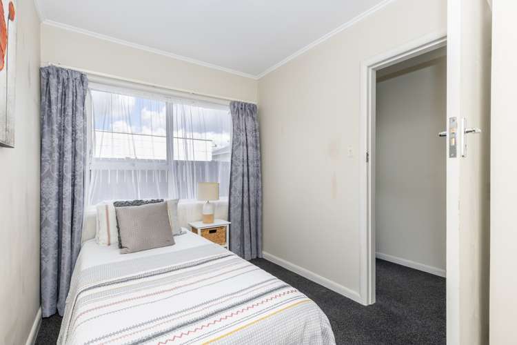 196 Clyde Street Hamilton East_34