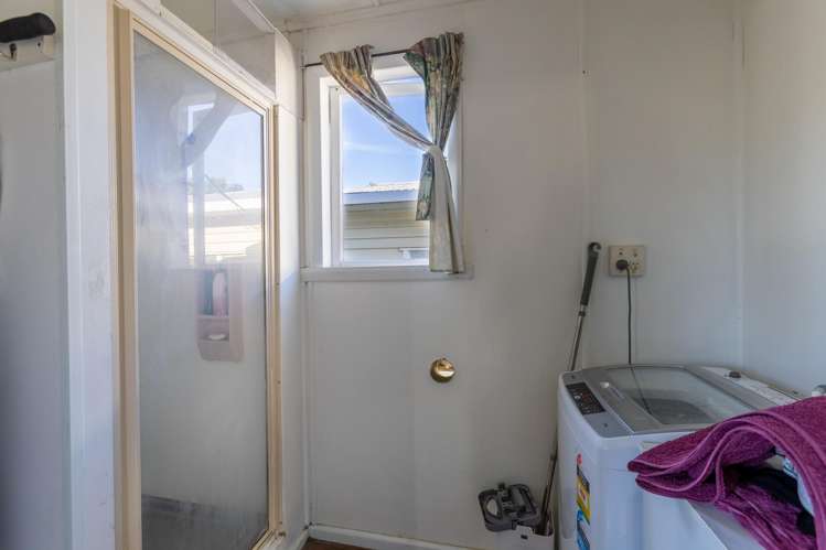 13 Scully Crescent Onekawa_9