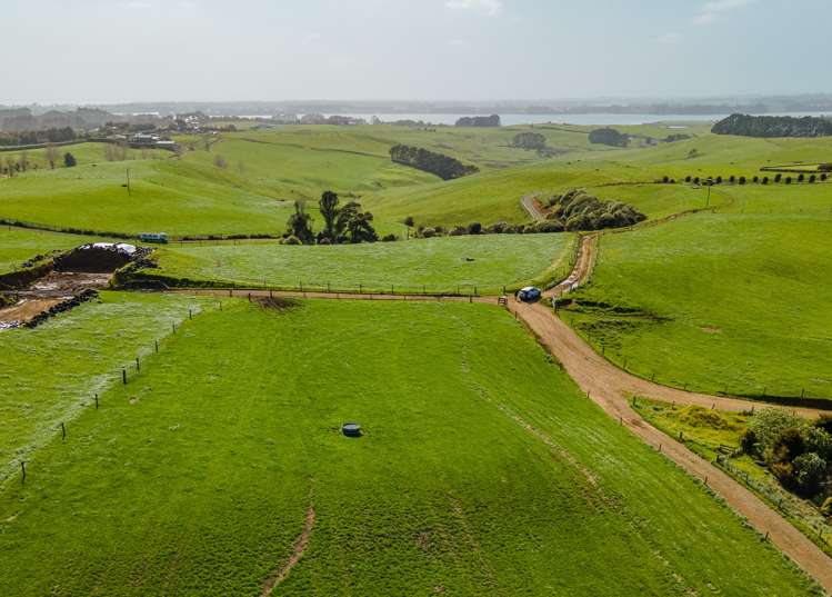 1047 Awhitu Road Waiuku_0