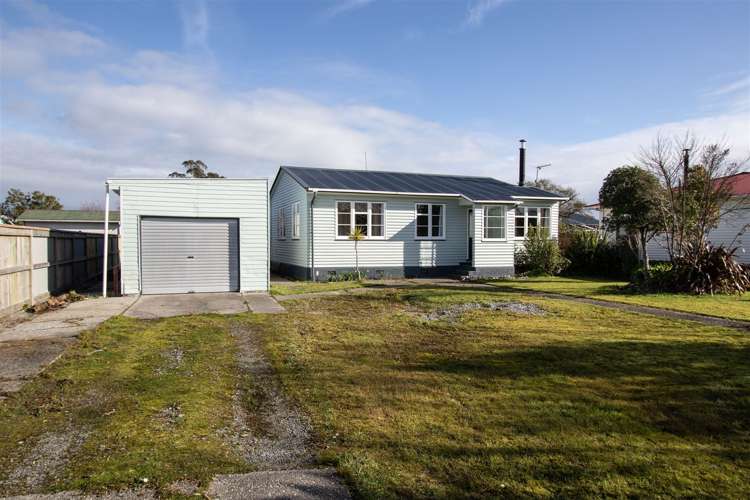 205 Stafford Street Hokitika_23