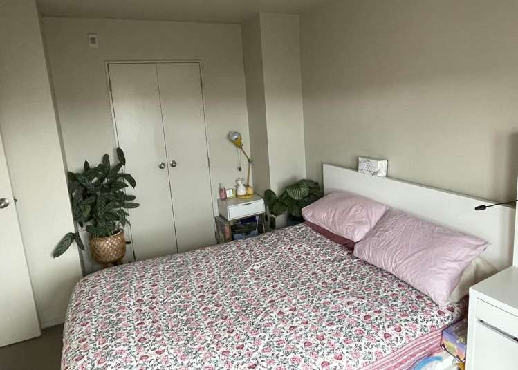 2l/10 Crown Lynn Place New Lynn_7