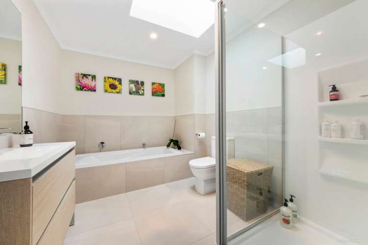3/2 Rangitamiro Place Hobsonville_8