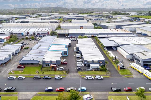 2/25 Sir William Avenue East Tamaki_1