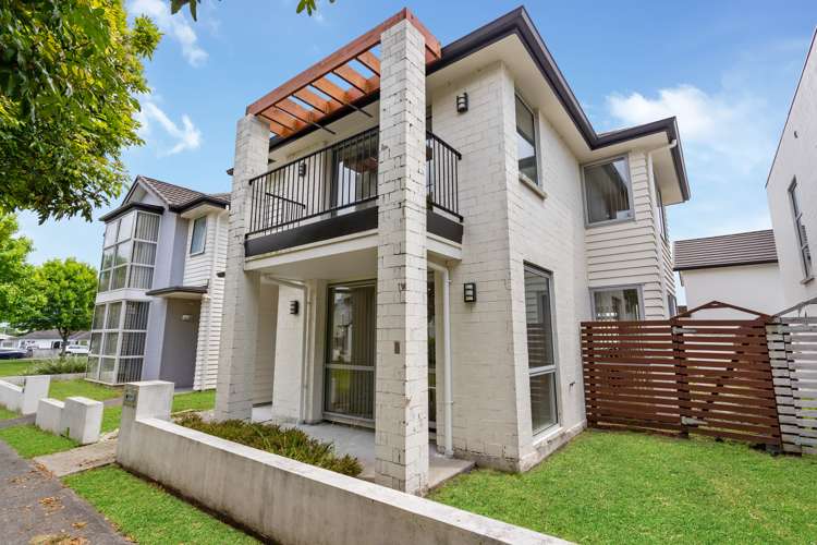 11 Phar Lap Crescent Takanini_18