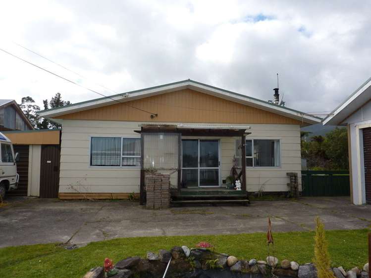 2 Sunderland Street Waimangaroa_0