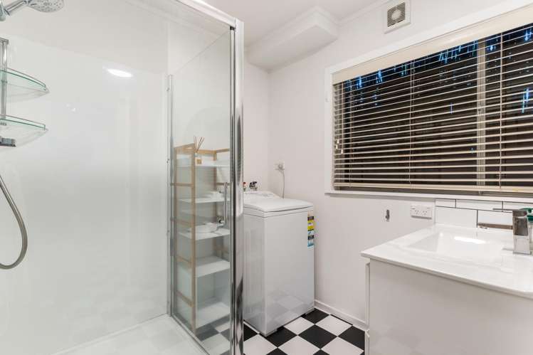 4/12 New Street Saint Marys Bay_12