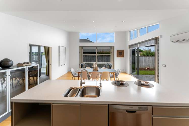 53 Champion Road Richmond_14