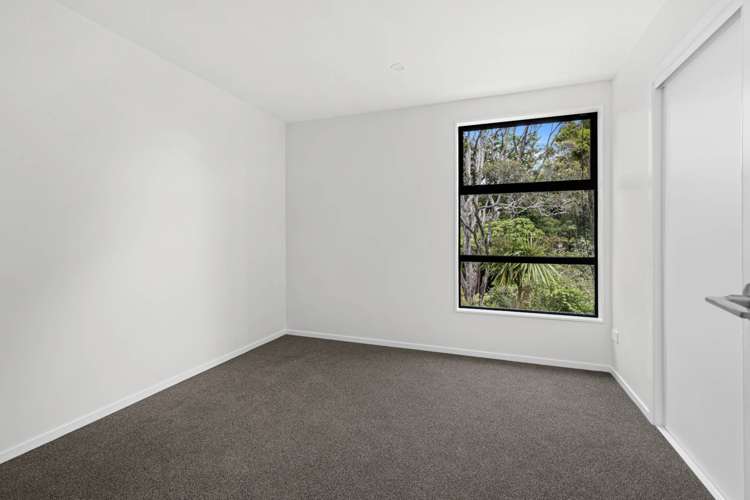 42 Tokai Place Glen Eden_6