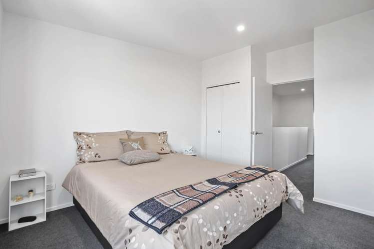 4 Koiora Road Clarks Beach_11