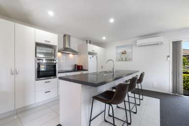 164 Doncaster Drive_4