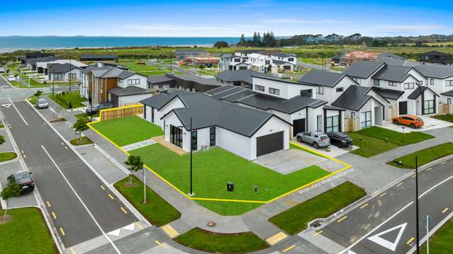 4 Korowhiti Road Clarks Beach_2