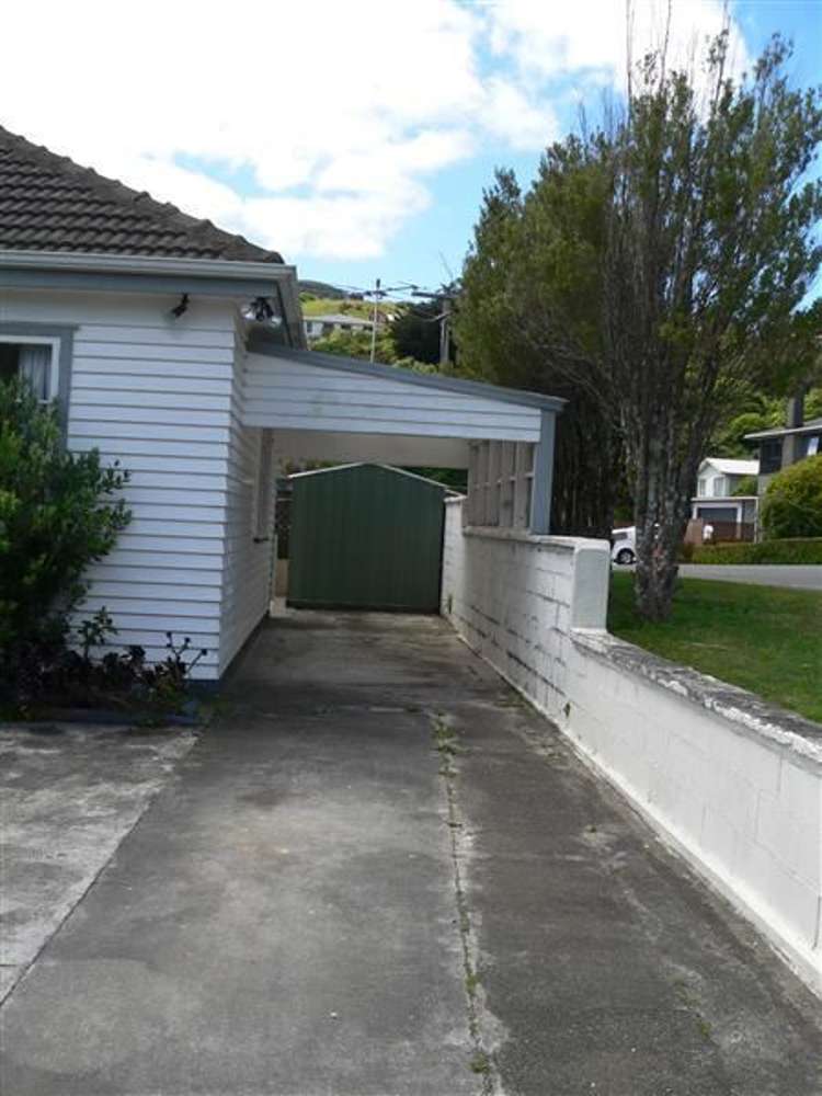 2 Carleton Terrace Tawa_12